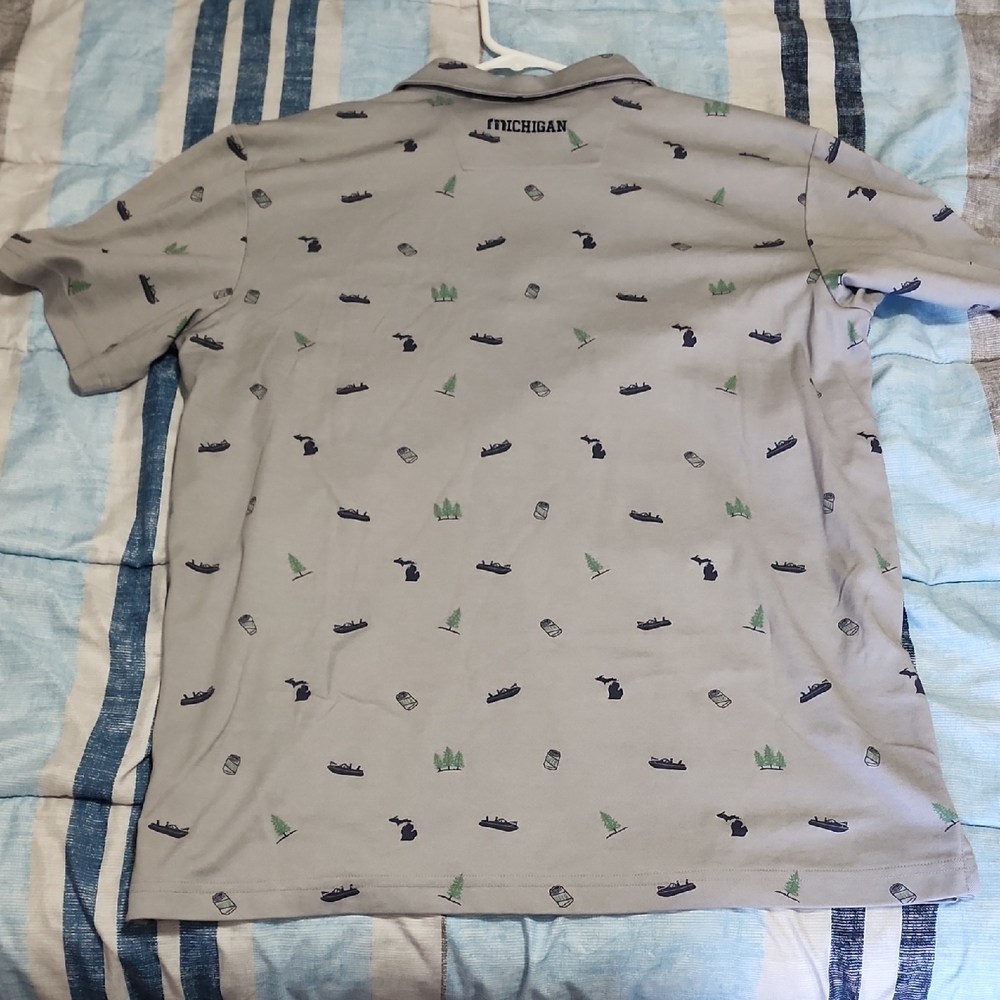Travis Mathew Gray Polo with Navy and Green Icons - Picture 5 of 5